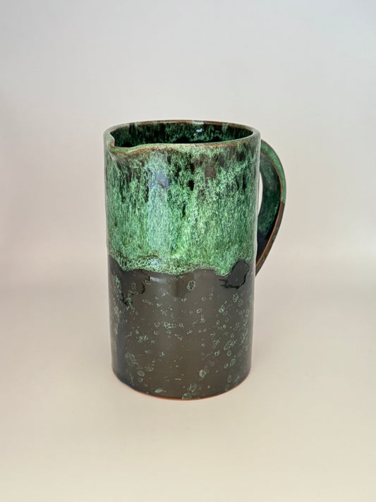 Handgefertigte Karaffe aus Keramik (1 L)