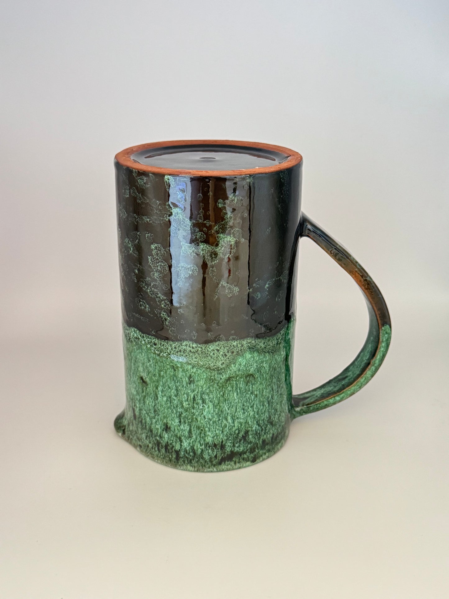 Handgefertigte Karaffe aus Keramik (1 L)