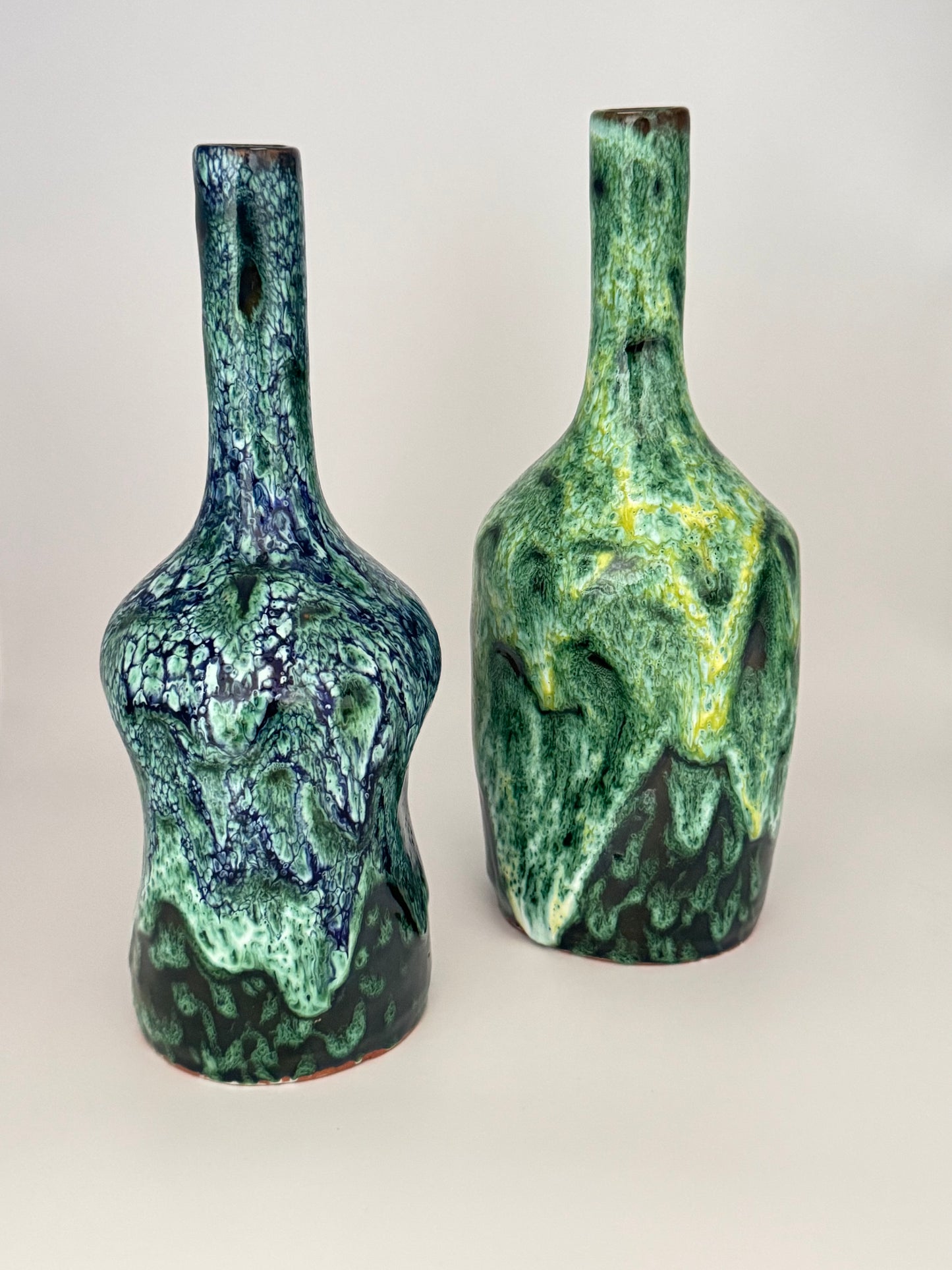 Handgefertigte Keramikvase (asymmetrisches Design)