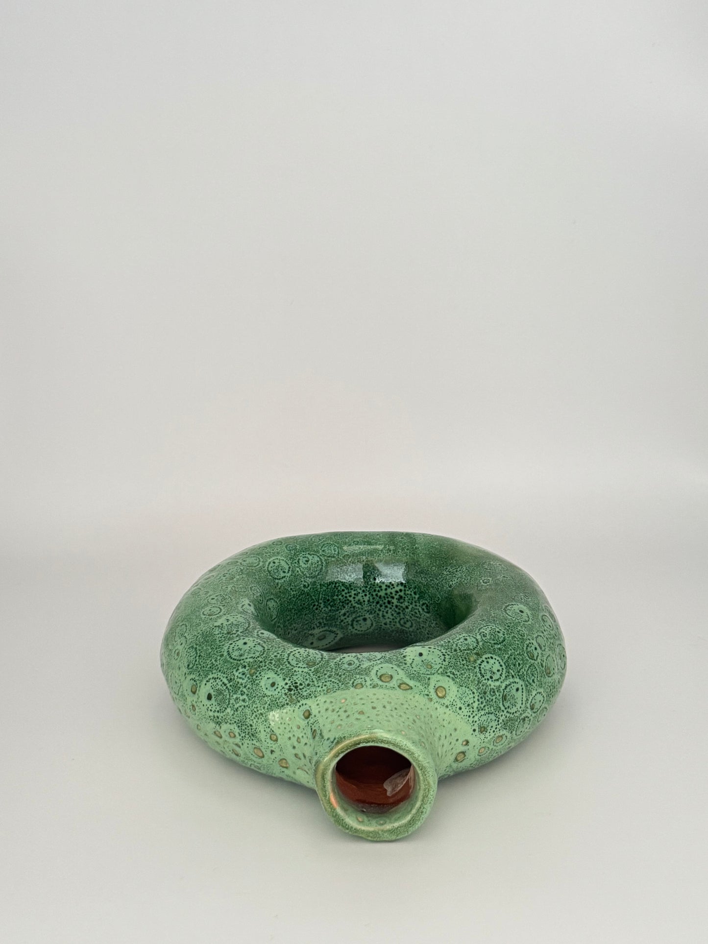 Handgefertigte Keramikvase (Ringform)