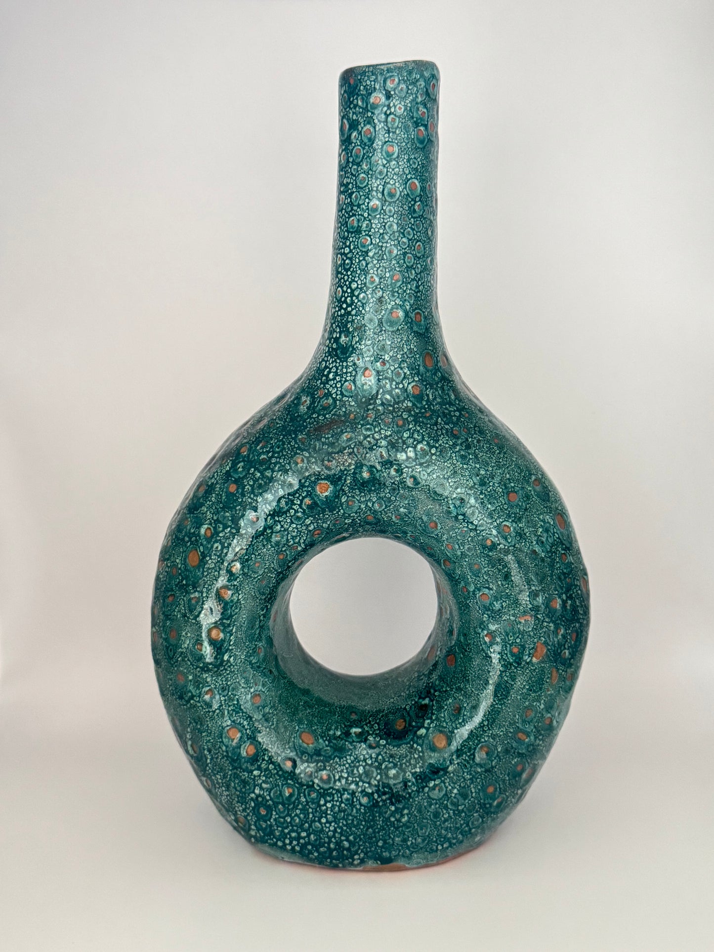 Handgefertigte Keramikvase (Hochform)