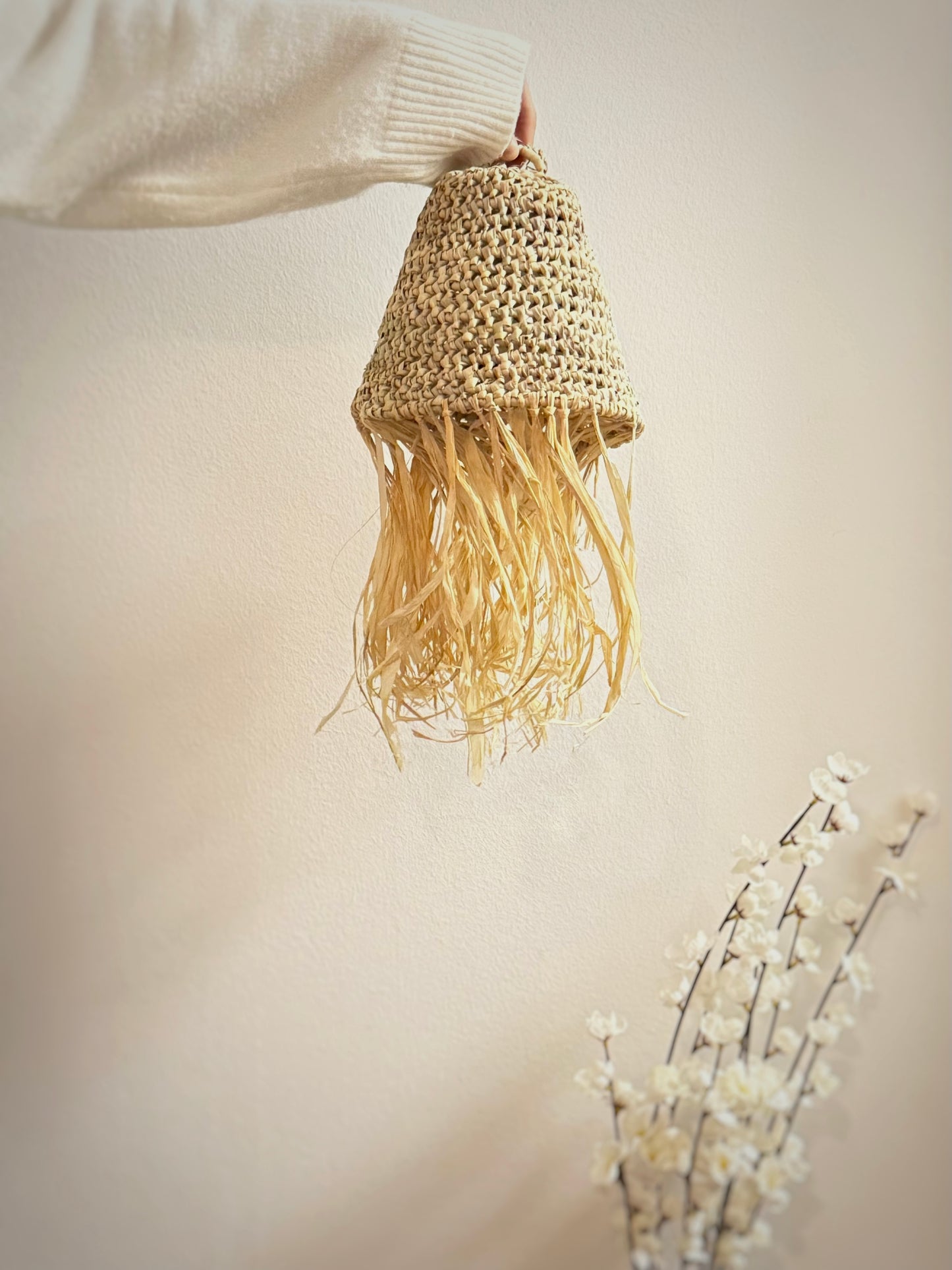 Lampe aus Palmfaser und Raffia - Raffia Wave